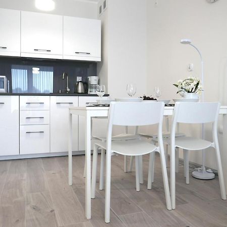 Storczyk & Szampanski Apartamenty Blizej Morza Kołobrzeg Exterior foto
